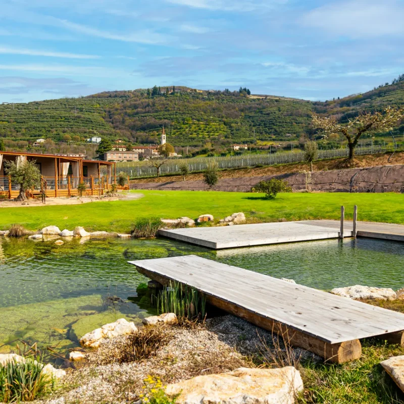 Pontili in Legno della Biopiscina Val di Venere a Verona